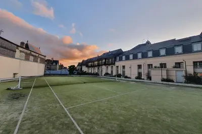 Tennis ou squash au sein de l'appartement ou à proximité