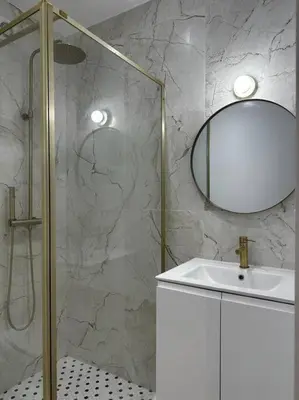 Salle de bains dans l'établissement Le Gaveau T