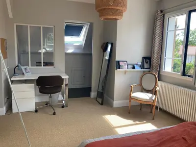 Télévision ou salle de divertissement dans l'établissement villa 7 chambres piscine 35 mn Paris