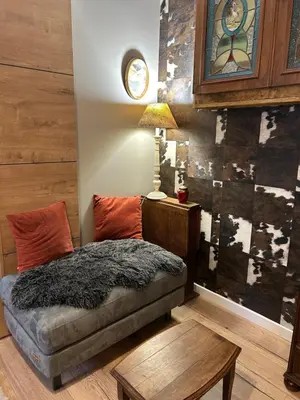 Coin salon dans l'établissement Le relais du bord de seine
