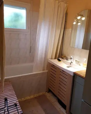 Salle de bains dans l'établissement Chez Loti 2