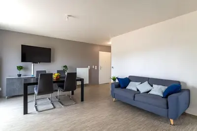 Télévision ou salle de divertissement dans l'établissement Appartement du Blanchet très agréable