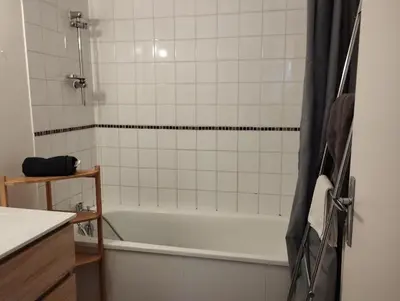 Salle de bains dans l'établissement Le Grèbe