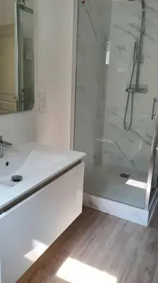 Salle de bains dans l'établissement Magnifique Maison de Campagne