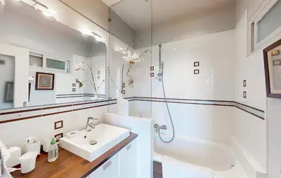 Salle de bains dans l'établissement 8 Bedroom Cozy Home In Saint-Vigor