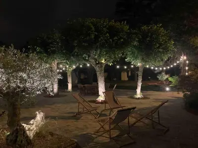 Jardin de l'établissement Villa La Marquise de la Chesnaie à 15 mn de Paris