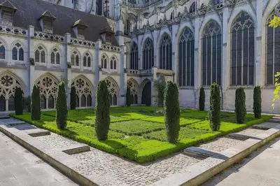 Jardin de l'établissement CAPUCIN