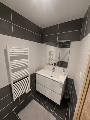 Salle de bains dans l'établissement Chambre table d'hôtes Anne-Marie et Jean-Christophe