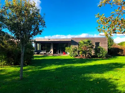 Jardin de l'établissement Villa en bois à la campagne - 20 min de Rouen