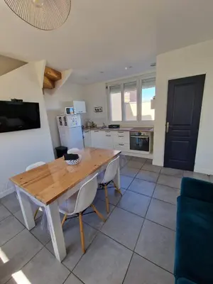 Cuisine ou kitchenette dans l'établissement maisonnette
