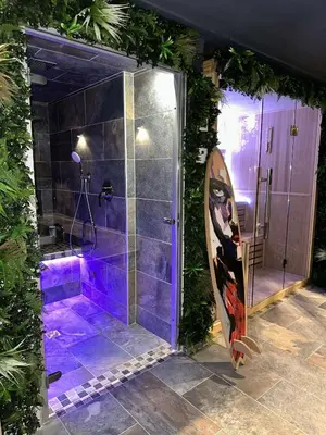 Salle de bains dans l'établissement Pool47spa