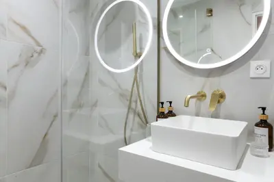 Salle de bains dans l'établissement Villa Caron - Studios haut de gamme hyper centre