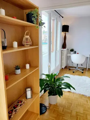 Coin salon dans l'établissement Le Loft de L’Écluse / F2 cosy au bord de l'eau