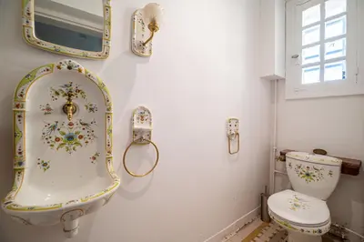 Plan de l'établissement Le Manoir des Conquérants à Rouen avec Jacuzzi - 277