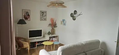 Télévision ou salle de divertissement dans l'établissement Au coeur de Dieppe, au puits salé BY HOLIDIEPPE
