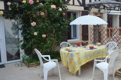 Terrasse ou espace extérieur de l'établissement Gtes Aux Portes de lEure Les Coquelicots