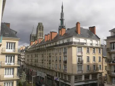Vue générale sur Rouen ou vue de la ville depuis l'appartement