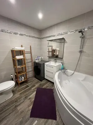 Salle de bains dans l'établissement Maison indépendante Chambly 3 chambres