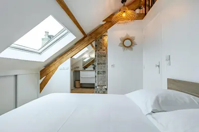 Plan de l'établissement T2 cosy et chic près de la Défense et de Paris