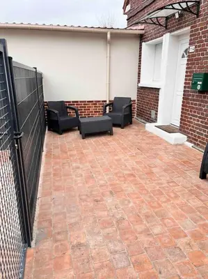 Terrasse ou espace extérieur de l'établissement L' authentique Clément