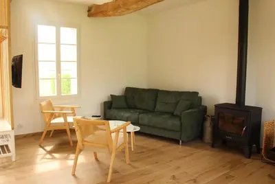 Coin salon dans l'établissement La Poulinière