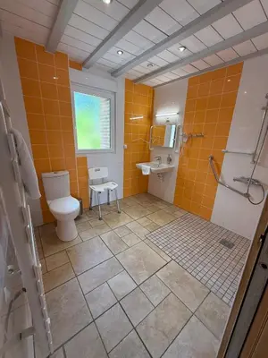 Salle de bains dans l'établissement La grange des rosiers