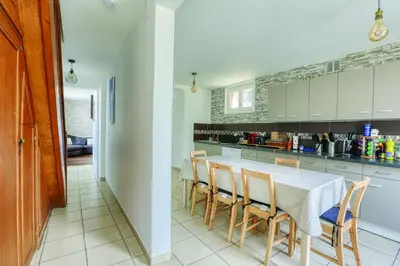 Cuisine ou kitchenette dans l'établissement Plénitude du Vexin - Grand jardin - 7 personnes