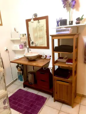 Salle de bains dans l'établissement Maison de charme d'Ile de France