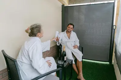 Clients de l'établissement Lov'Infini