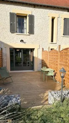 Balcon ou terrasse dans l'établissement Logement N2 tout confort - proche de Giverny