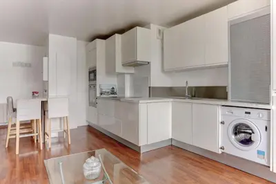 Cuisine ou kitchenette dans l'établissement L'Abri Douillet - Mantes la jolie