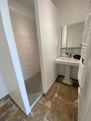 Salle de bains dans l'établissement APPARTEMENT VICTOR HUGO