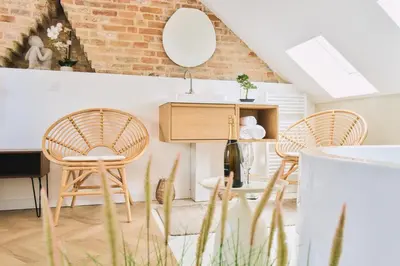 Plan de l'établissement Elégante maison amiénoise - proche gare, home-cinéma, 3 chambres doubles, 1 chambre familiale avec jacuzzi privatif - La Maison Des Petits Sablon