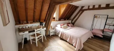 Un ou plusieurs lits dans un hébergement de l'établissement Au relais des diligences