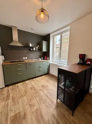 Cuisine ou kitchenette dans l'établissement Appartement idéalement situé au cœur de Dieppe