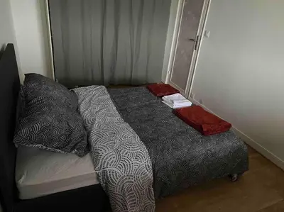 Un ou plusieurs lits dans un hébergement de l'établissement Appartement rénové et spacieux, Terrasse, 4 pers