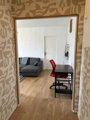 Coin salon dans l'établissement Appartement rénové et spacieux, Terrasse, 4 pers