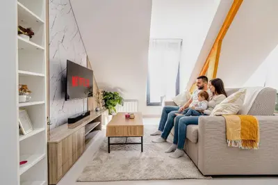 Télévision ou salle de divertissement dans l'établissement Coup de Coeur des Voyageurs - Propre, confort et Entrer autonome - Bonn'appartts-sur-Seine