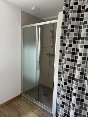 Salle de bains dans l'établissement La Bulle d R