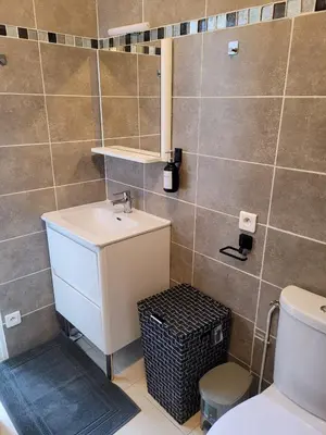Salle de bains dans l'établissement Waterlily et Coquelicot house