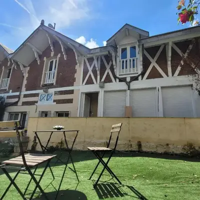 Waterlily et Coquelicot house