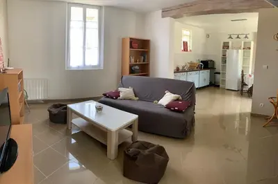 Cuisine ou kitchenette dans l'établissement Petite maison à la campagne