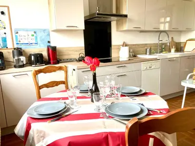 Cuisine ou kitchenette dans l'établissement Gîte de la Chapelle
