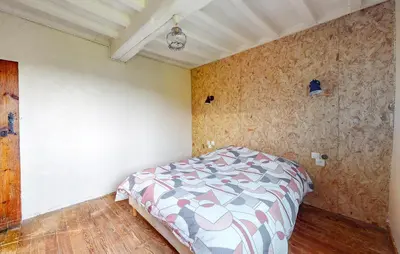 Plan de l'établissement 2 Bedroom Nice Home In Le Thil-Riberpré