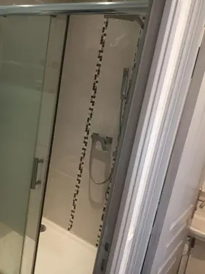 Salle de bains dans l'établissement Appartement f3