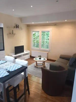 Télévision ou salle de divertissement dans l'établissement Appartement f3