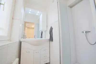 Salle de bains dans l'établissement Charmant appartement en duplex au coeur de Rouen