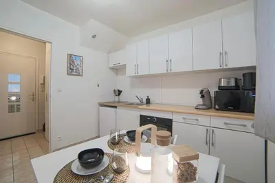 Cuisine ou kitchenette dans l'établissement Charmant appartement en duplex au coeur de Rouen