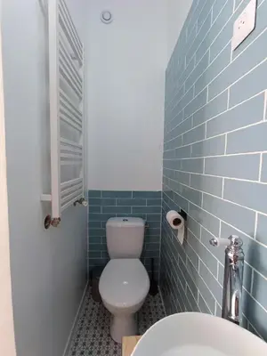 Salle de bains dans l'établissement Chambres cosy au coeur du village