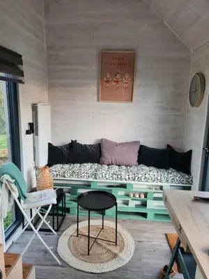 Coin salon dans l'établissement Tiny House